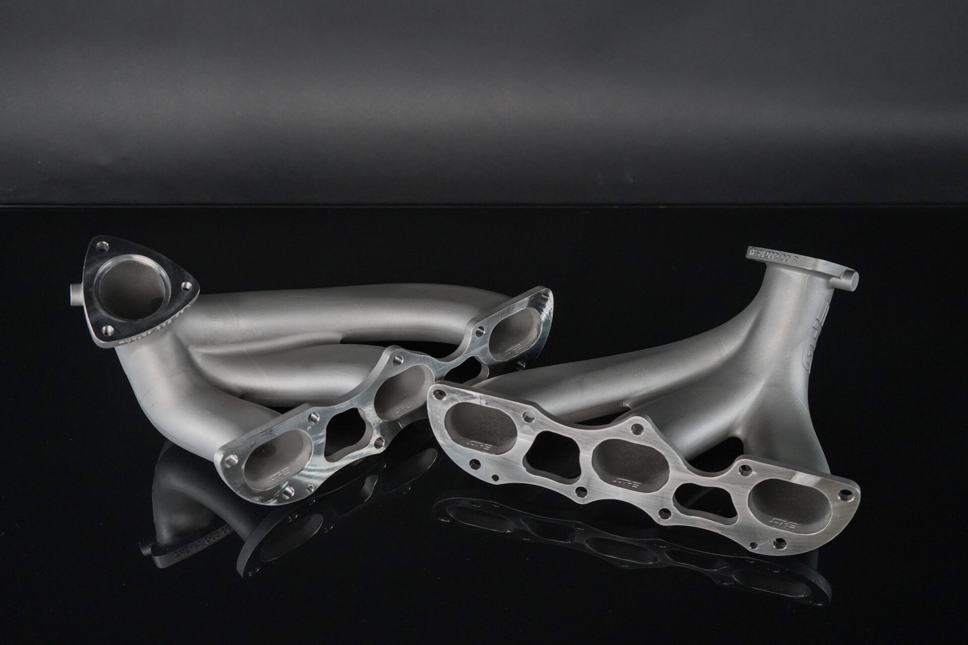 THE- Porsche 991 Turbo S Highflow cast exhaust manifolds THE-P1 002 00